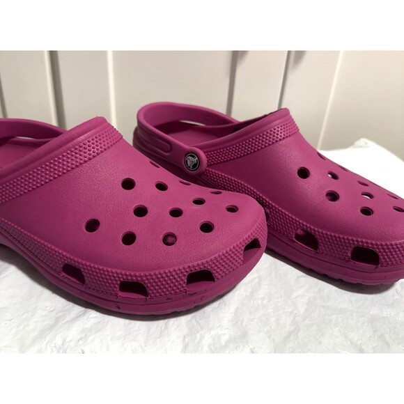 Unisex Pink Crocs Classic Clogs Slip On Slippers Women's 11 Men's 9 Comfort - Picture 8 of 9